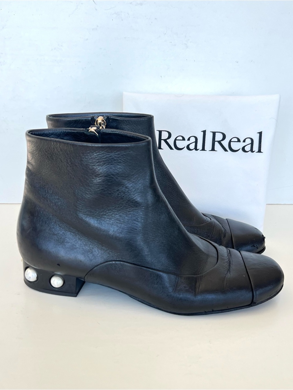 CHANEL Black Leather Faux Pearls Embellished Heels CC Bootie Ankle Boots Sz 39.5